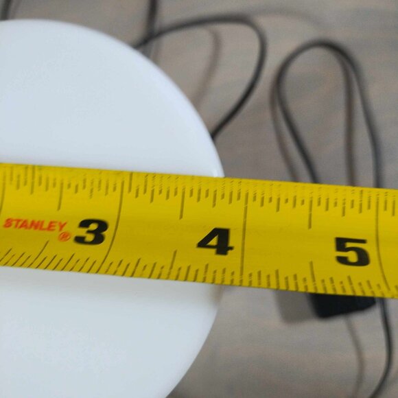 Aukey Touch lamp even illumination curved edge lamp eco friendly plug in - Picture 5 of 7